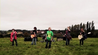 Клип The Mini Band - Ain\'t No Other Way (2012)