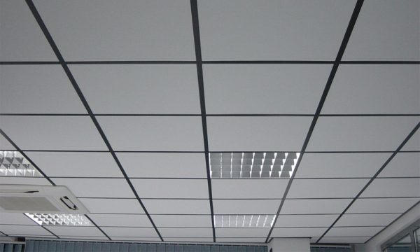 Качественный монтаж промышленных подвесных потолков