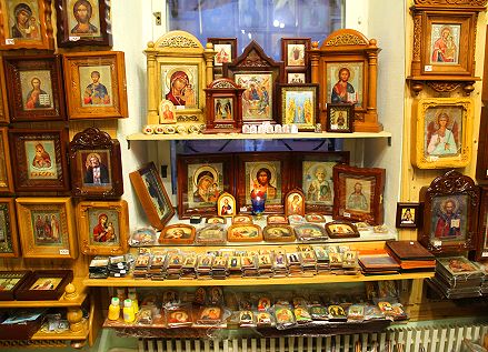Три совета по выбору подарка в магазине церковной утвари