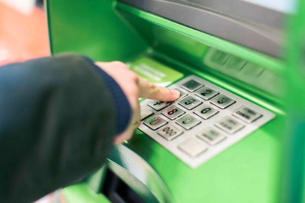Восстановление и модернизация банковских терминалов: Прогресс в обеспечении удобства и безопасности