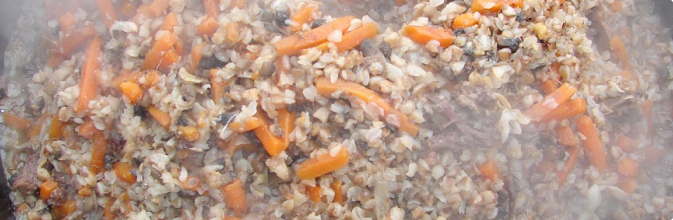 Тушёнка - вкусный и питательный продукт, из которого можно приготовить много разных блюд Тушёнка - вкусный и питательный продукт, из которого можно приготовить много разных блюд