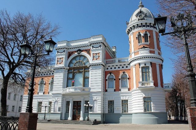 Сложности и возможности в домах-памятниках Сложности и возможности в домах-памятниках