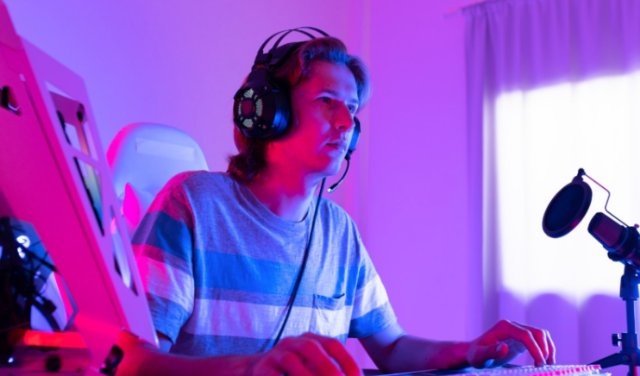Стриминг в iGaming: почему прямые эфиры взрывают вовлеченность