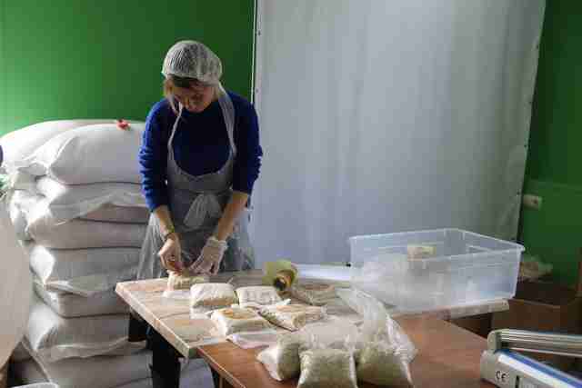 Крупа, макароны и масло. Кому в Белгороде выдают бесплатные «народные обеды»? Крупа, макароны и масло. Кому в Белгороде выдают бесплатные «народные обеды»?