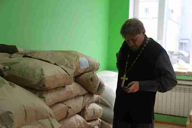 Крупа, макароны и масло. Кому в Белгороде выдают бесплатные «народные обеды»? Крупа, макароны и масло. Кому в Белгороде выдают бесплатные «народные обеды»?