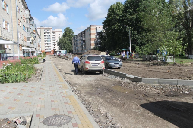 «Людям сразу всё подавай». Как в Белгороде ремонтируют и благоустраивают дворы «Людям сразу всё подавай». Как в Белгороде ремонтируют и благоустраивают дворы