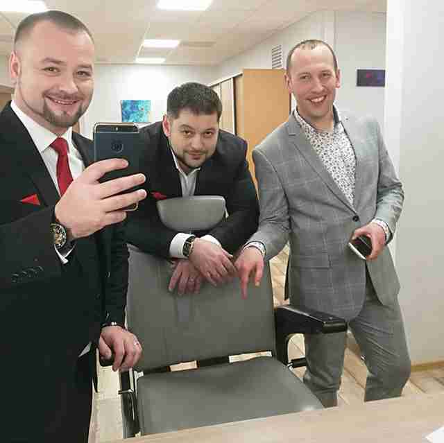 Известный вологодский ведущий нашел невесту на программе «Давай поженимся» Известный вологодский ведущий нашел невесту на программе «Давай поженимся»