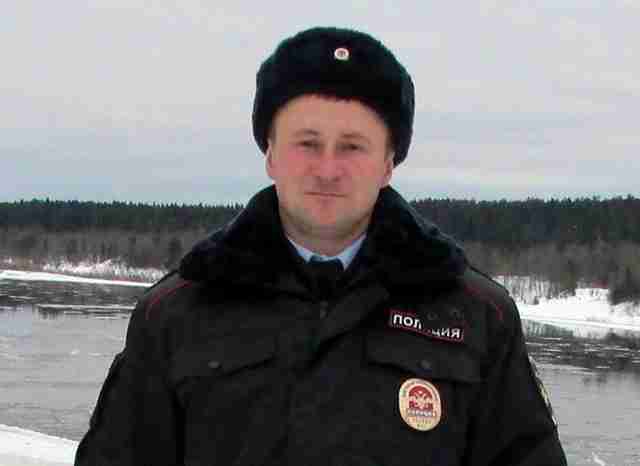 Участковый задержал дачных воров, поджегших несколько домов в Вологодской области Участковый задержал дачных воров, поджегших несколько домов в Вологодской области
