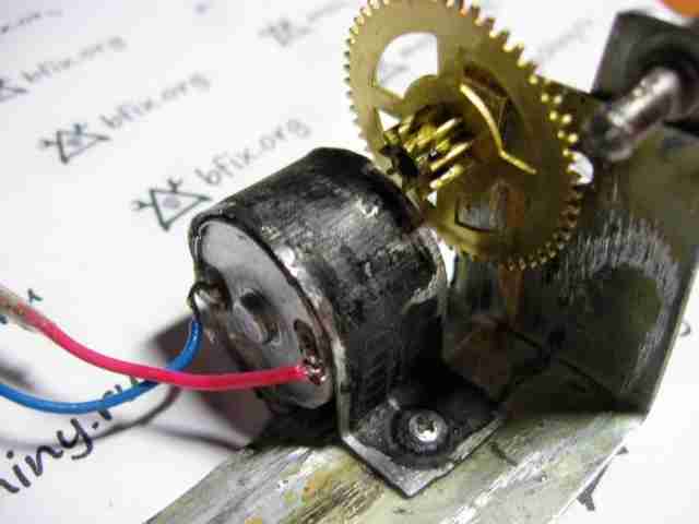 Делаем радиоуправляемую видеокамеру из машинки