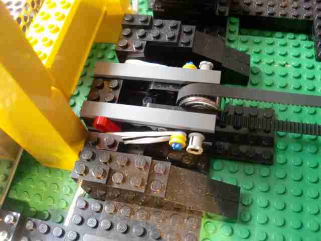 sobiraem-3d-printer-iz-lego-blokov-chast-113