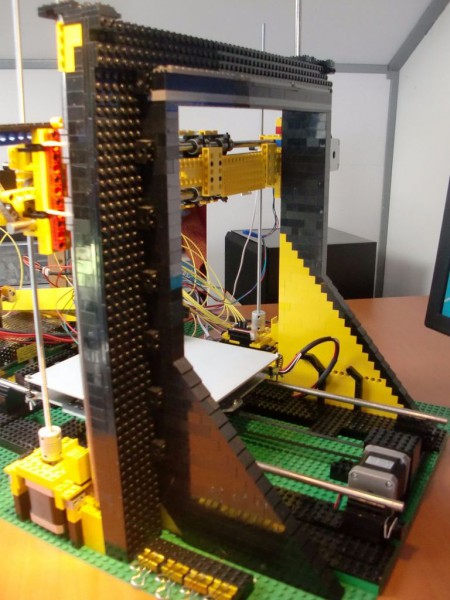sobiraem-3d-printer-iz-lego-blokov-chast-119