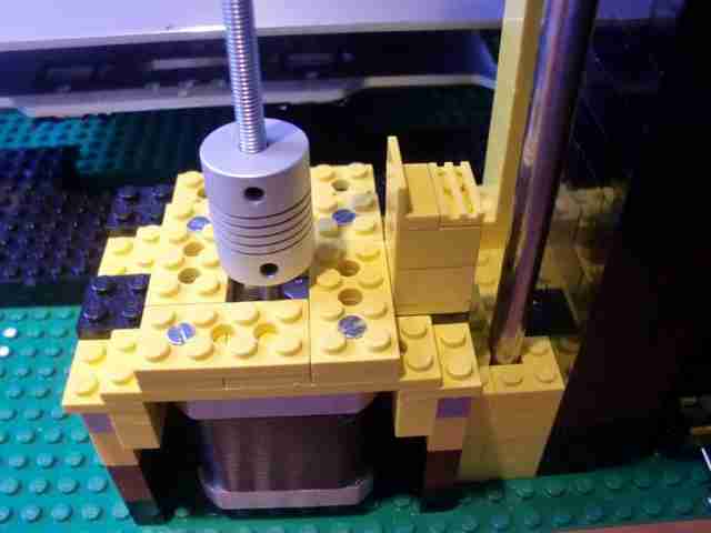sobiraem-3d-printer-iz-lego-blokov-chast-123