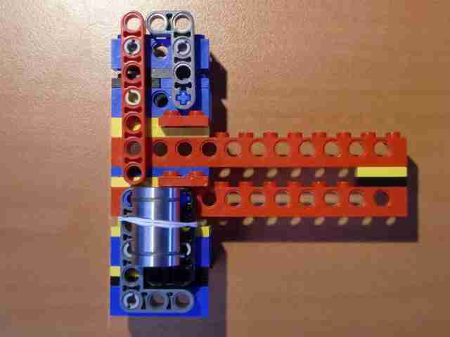 sobiraem-3d-printer-iz-lego-blokov-chast-128