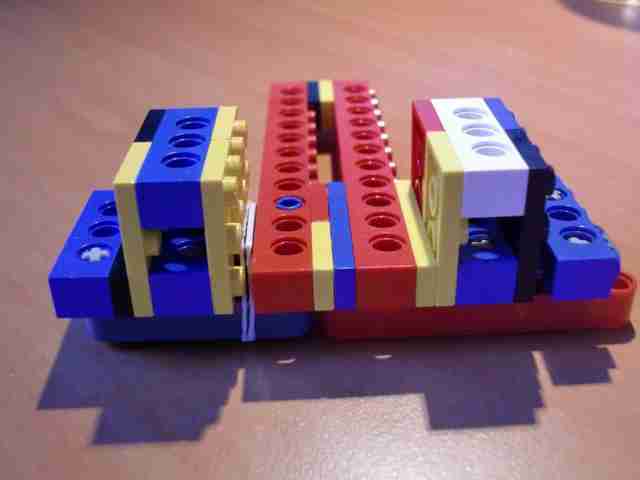 sobiraem-3d-printer-iz-lego-blokov-chast-129