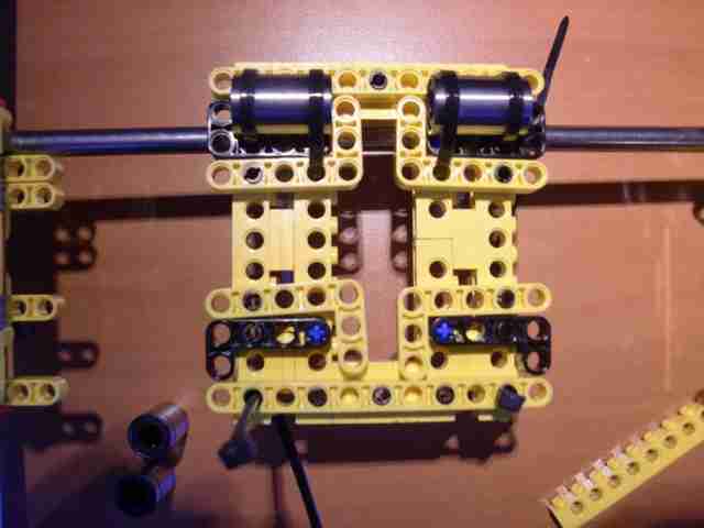 sobiraem-3d-printer-iz-lego-blokov-chast-141