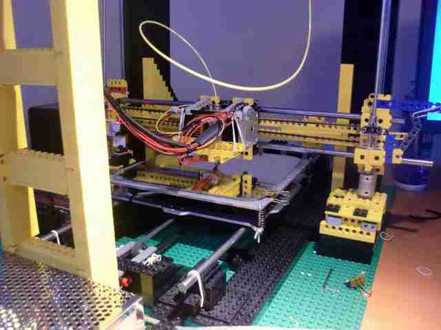 sobiraem-3d-printer-iz-lego-blokov-chast-26