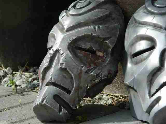 Маска из Skyrim: холодное литье и патинирование своими руками maska-iz-skyrim-holodnoe-lite-i-patinirovanie-svoimi-rukami72