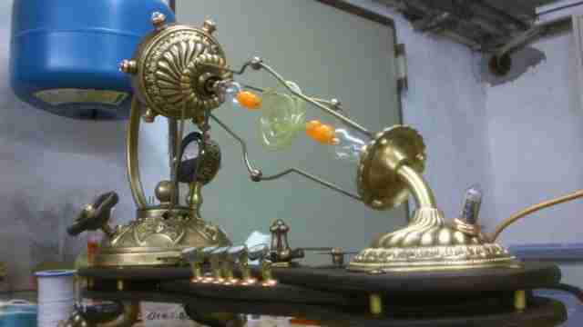 Высоковольтная лампа в стиле Steampunk своими руками F2DBQM3IKU0DH3J.LARGE