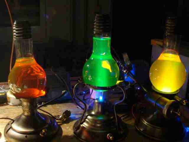 «Светящаяся трилогия» или как сделать холодную лампу kak-sdelat-holodnuyu-lampu-ili-svetyashhayasya-trilogiya13