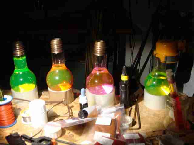 «Светящаяся трилогия» или как сделать холодную лампу kak-sdelat-holodnuyu-lampu-ili-svetyashhayasya-trilogiya8