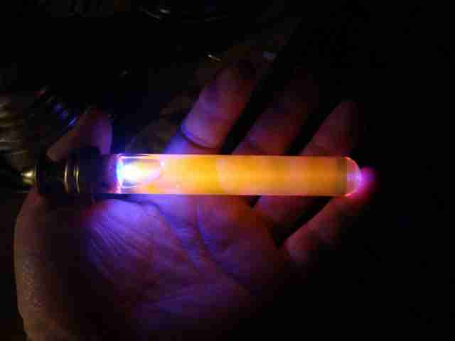 «Светящаяся трилогия» или как сделать холодную лампу kak-sdelat-holodnuyu-lampu-ili-svetyashhayasya-trilogiya9