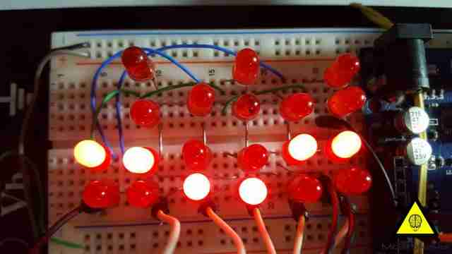 Бинарные часы на базе Arduino своими руками