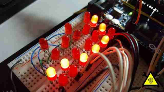 Бинарные часы на базе Arduino своими руками
