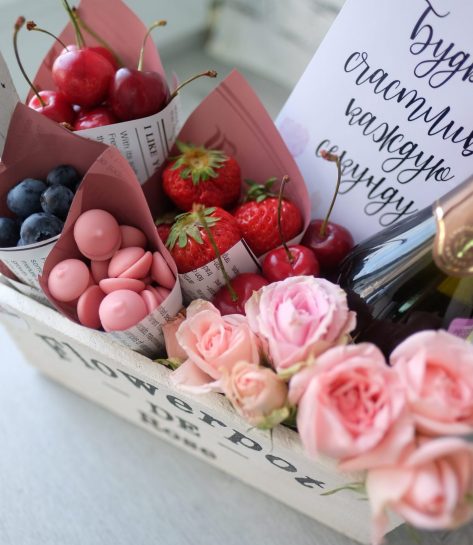 Неповторимые и вкусные съедобные букеты от студии FruitFleur Неповторимые и вкусные съедобные букеты от студии FruitFleur