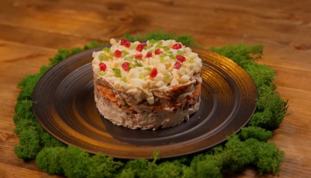 Кулинарные секреты салата с куриным филе Кулинарные секреты салата с куриным филе