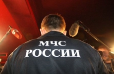 В Хакасии спасатели эвакуировали пострадавшую туристку при помощи беспарашютного десантирования
