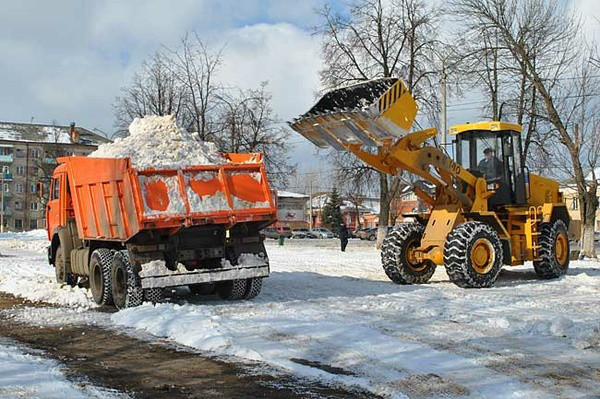 Вывоз снега с погрузкой в Москве