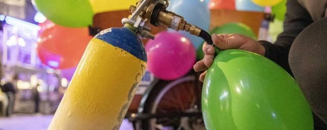 Веселящий газ: Источник радости и инструмент медицины