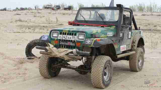 Битва внедорожников Подготовленный Jeep Wrangler на соревнованиях