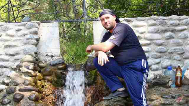 Вода с горного ручья