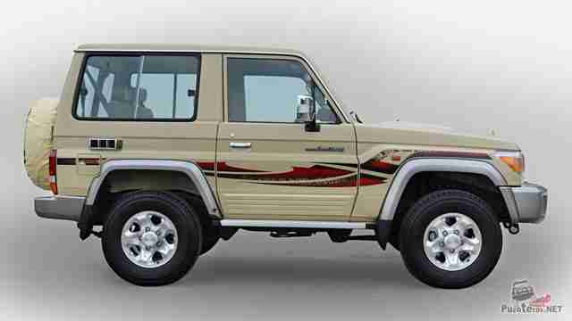Фото Тойота Лэнд Крузер 70 Фото Toyota Land Cruiser Grj 71 пятидверый коротыш