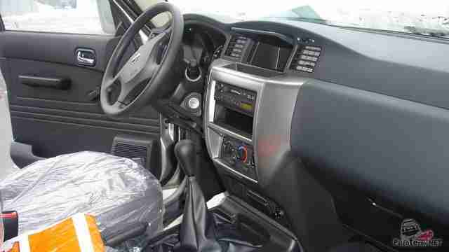 Салон нового Nissan Patrol TD42