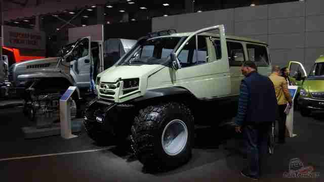 ГАЗ Соболь снегоболотоход на выставке