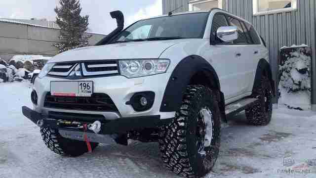 Подготовленный Pajero Sport на 35 колесах