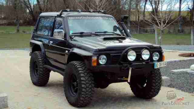 Черный короткий Nissan Patrol off Road тюнинг