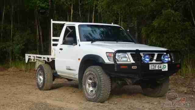 Nissan Patrol GU пикап с площадкой вместо кузова