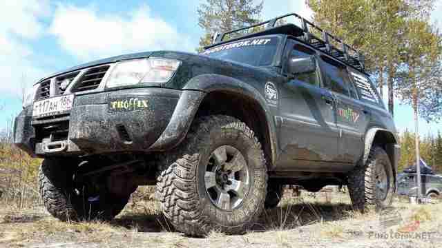 Nissan Patrol на 35 Cooper Discoverer STT