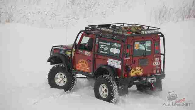Land Rover Defender (60 фото) Фото дефендера на портальных мостах