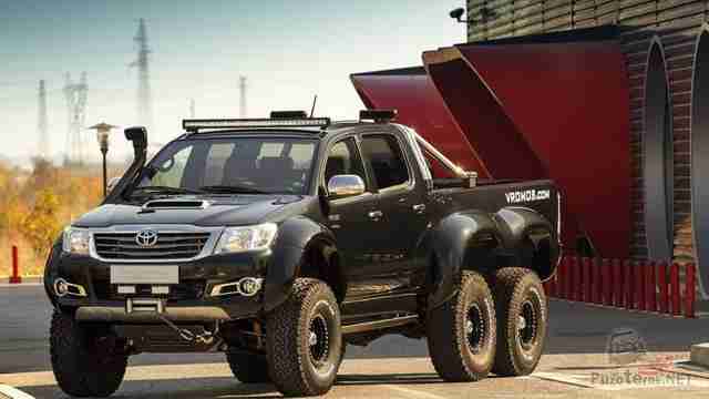 Toyota Hilux 6x6