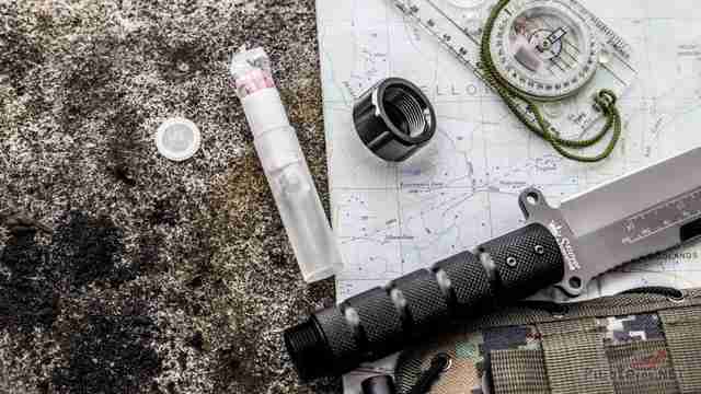 Содержимое капсулы выживания в ноже Survivalist