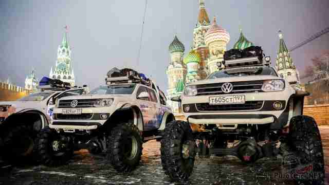 Экспедиция на амароках, старт на красной площади