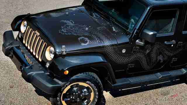 Аэрография на кузове внедорожника
