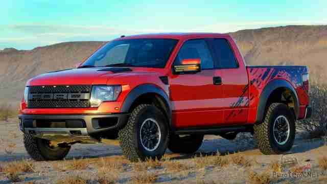 Красный Ford Раптор базовой комплектации