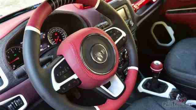 Улучшенный руль автомобиля марки Jeep