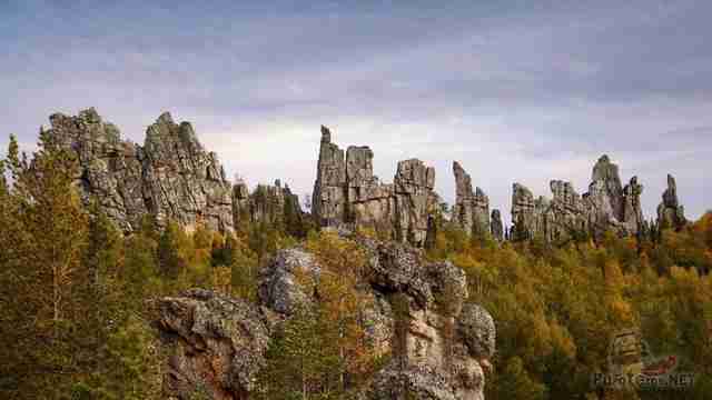 Рваные скалы Инзерских Зубчаток в Башкирии
