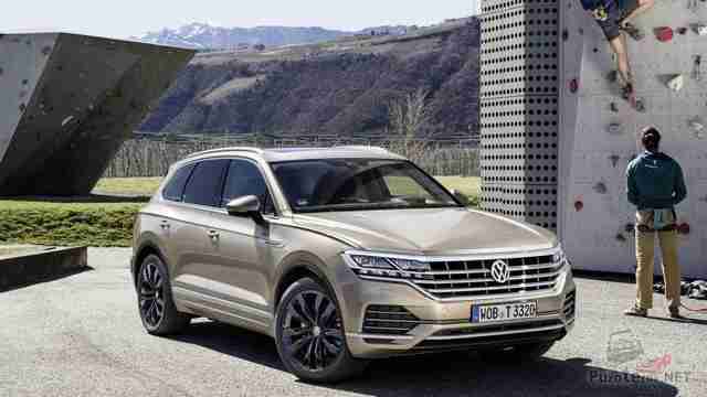 Volkswagen Touareg третьего поколения на скалодроме